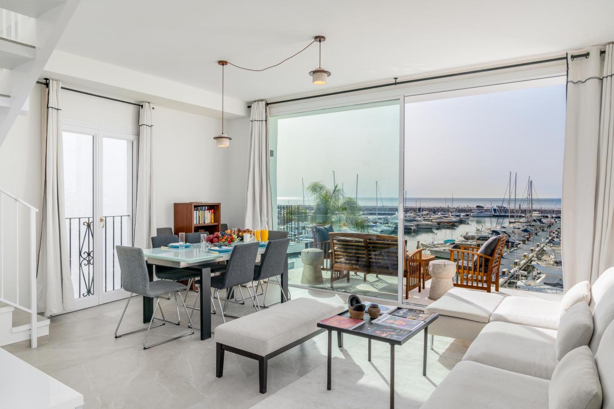 243-Fully Renovated-Puerto Banus Marbella Front Line Penthouse Appartement Buitenkant foto